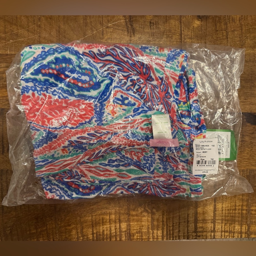 NEW IN PACKAGE Lilly Pulitzer Riley Infinity Loop Scarf